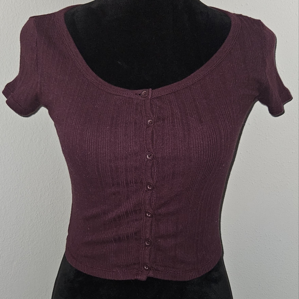 Cropped button up tee